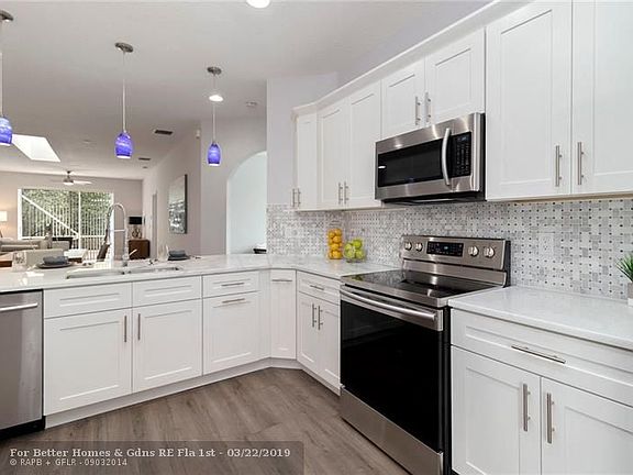 3rd image of 10824 Royal Caribbean Cir