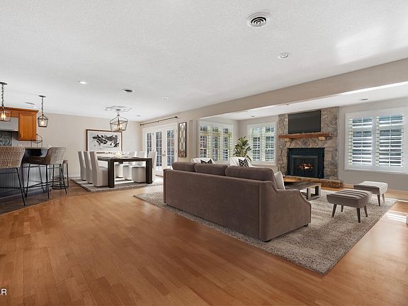 4th image of 4149 Watson Ct