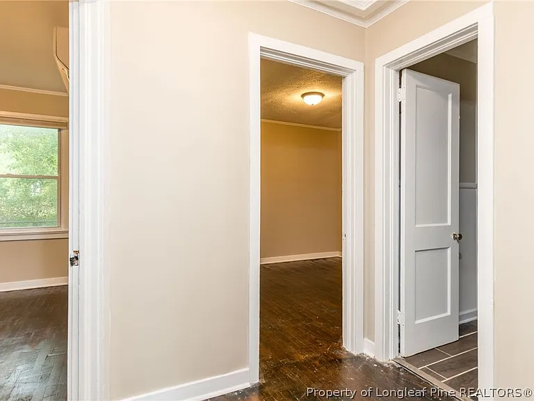 311 Stuart Ave — Photo 13