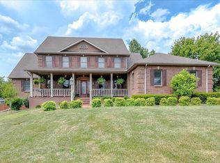 100 Camelot Dr, Winchester, KY 40391