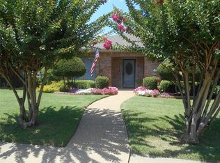 5409 Vinewood Dr, Garland, TX 75043