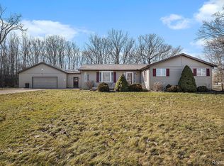 2276 Tandy Dr, Flint, MI 48532