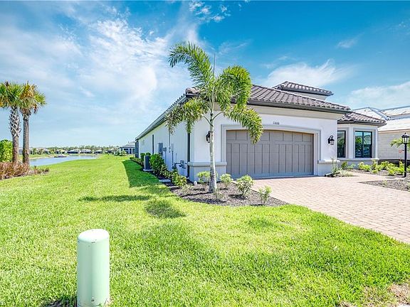 4th image of 11600 Canal Grande DR