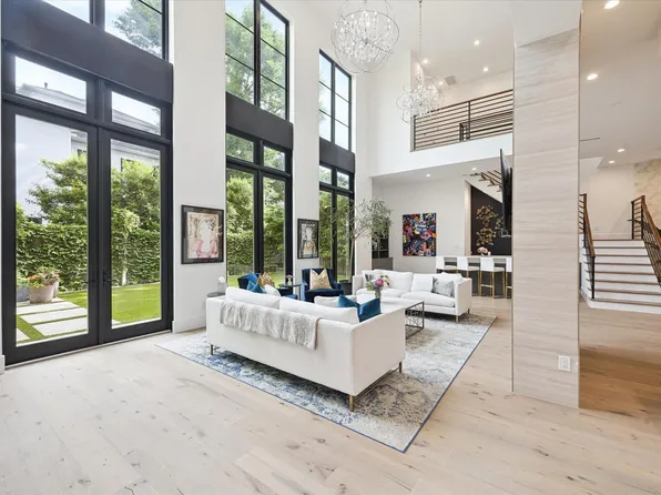 1306 Willard St, Houston, TX 77006