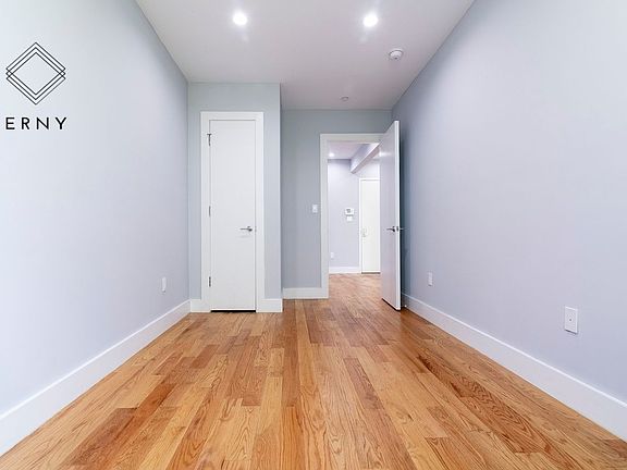 5th image of 971A Lafayette Ave #2B