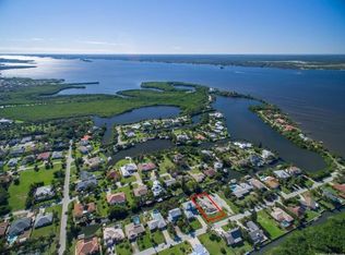 385 Spoonbill Lane, Melbourne Beach, FL 32951
