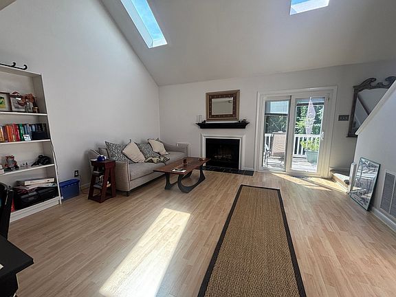 2nd image of 5180 Winterberry Ct