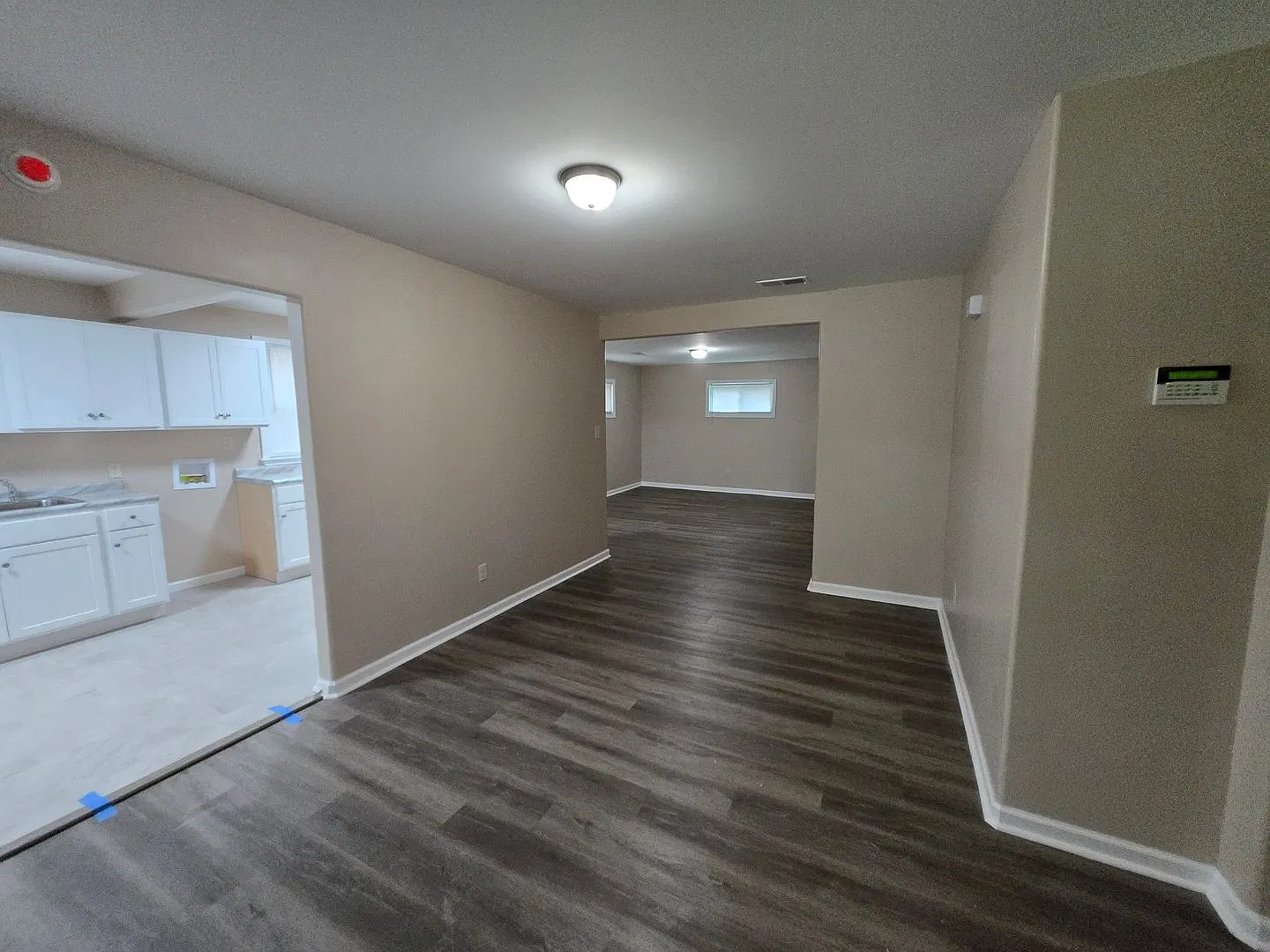 Newly renovated 3 bedroom, 2 bath home — Photo 3
