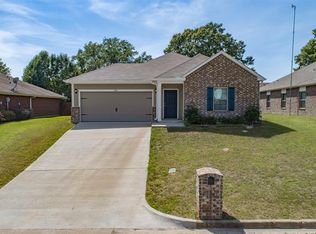346 River Oaks Ln, Canton, TX 75103