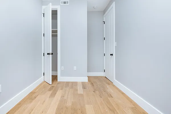 Rented by Nooklyn NYC LLC | media 42