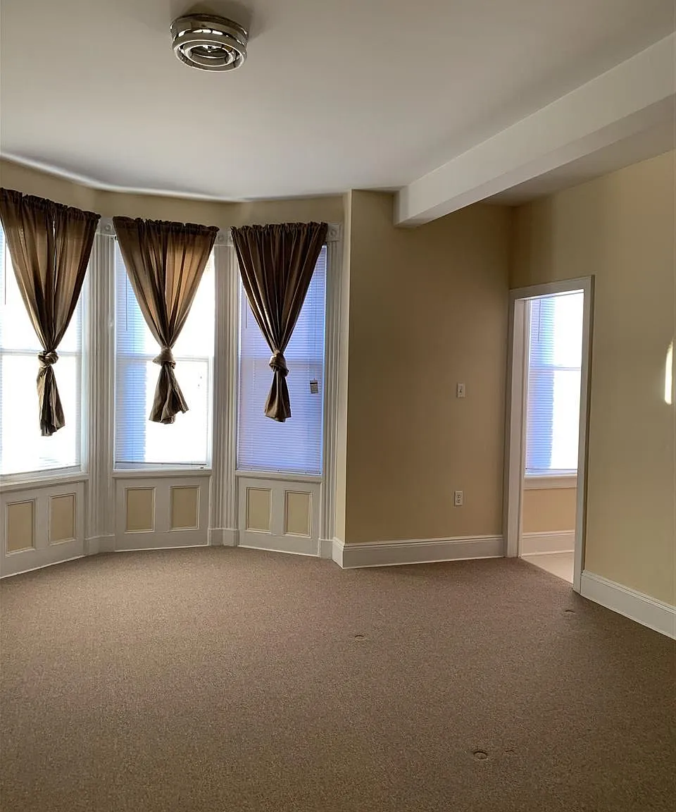 2 bed, 1200 sqft, $2,595 — Photo 1