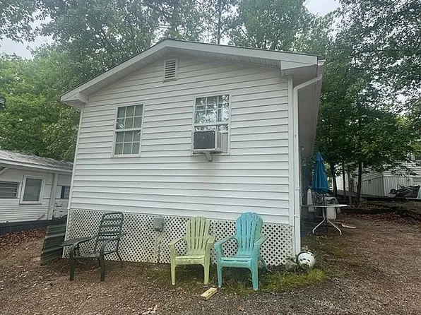 41 Ashepoo Way, Bracey, VA 23919
