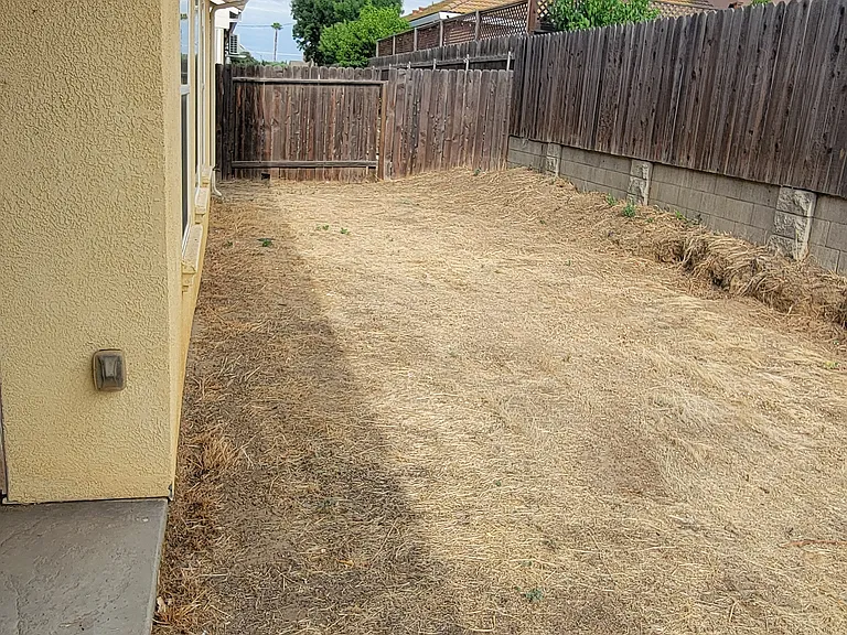 719 Morales Ct — Photo 23