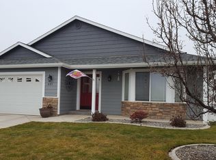 607 Willamette Ave, Moxee, WA