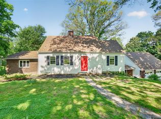 2 Merry Hill Road, Poughkeepsie, NY 12603