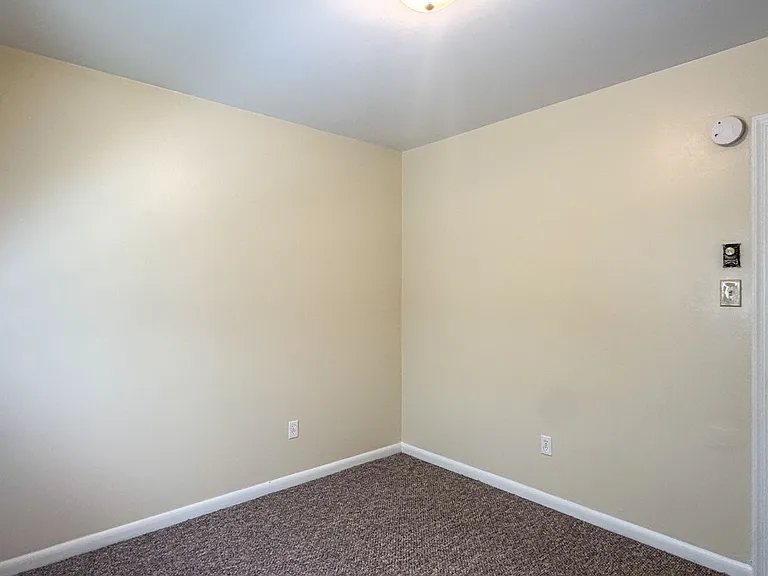 708 Crestline Blvd — Photo 16