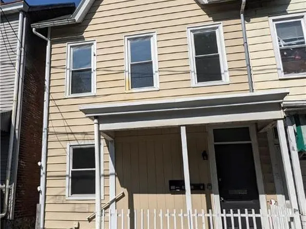 135 S 13th St #1, Easton, PA 18042