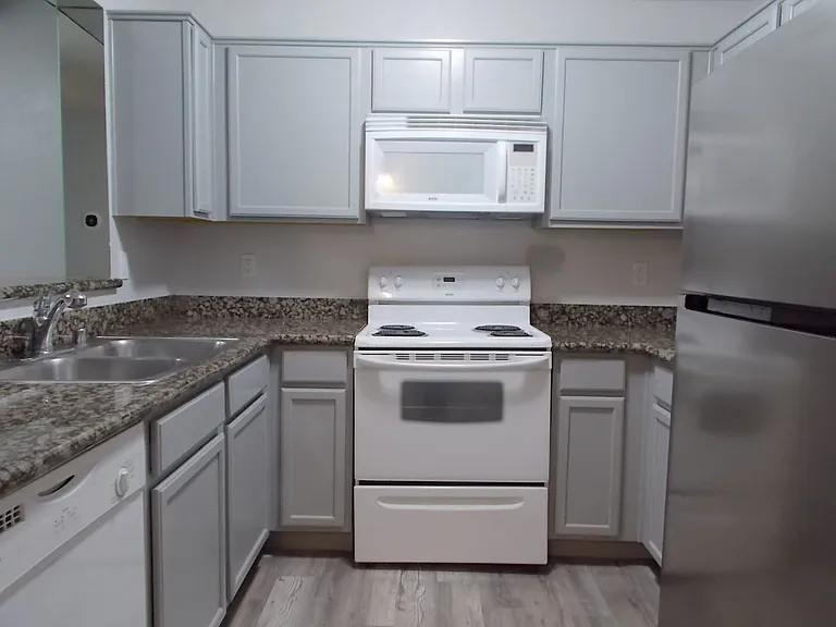 2101 Blue Breeze Dr #107 — Photo 7