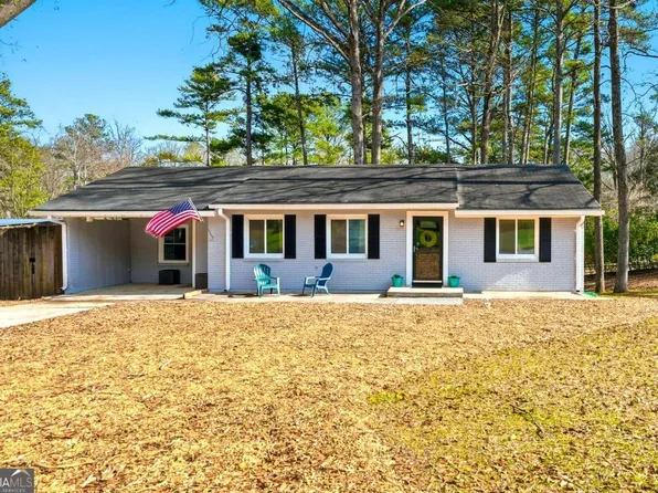 3025 Valley Cir, Decatur, GA 30033