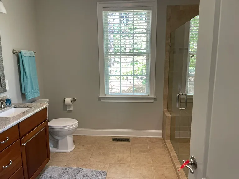 En Suite Bathroom