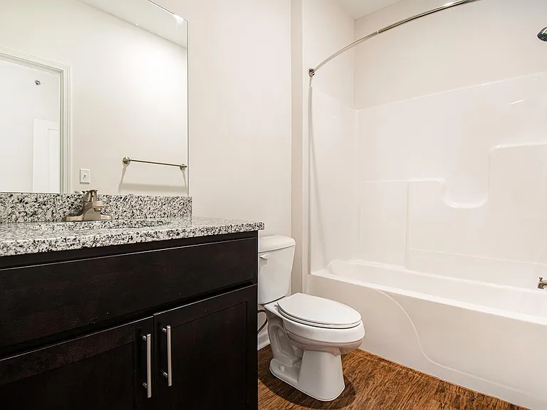 Copperleaf Cove Apartments — Photo 9