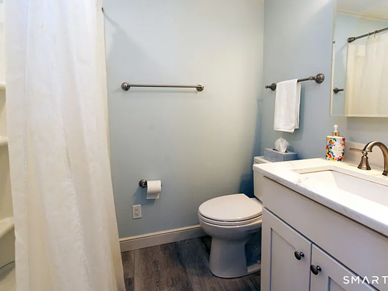 174 Henry St — Photo 10