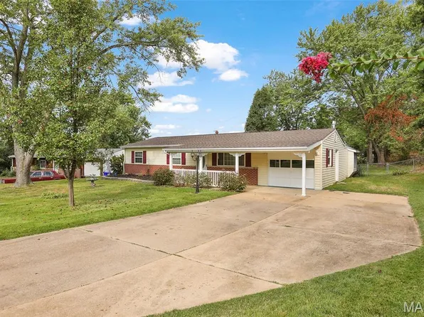 257 Joyce Ct, Ballwin, MO 63021