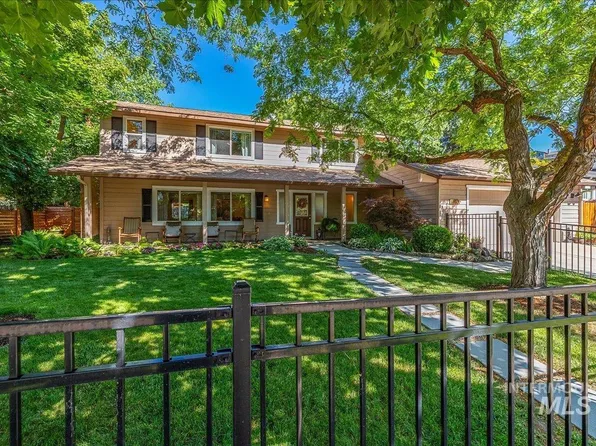 1740 E Ridgecrest Dr, Boise, ID 83712