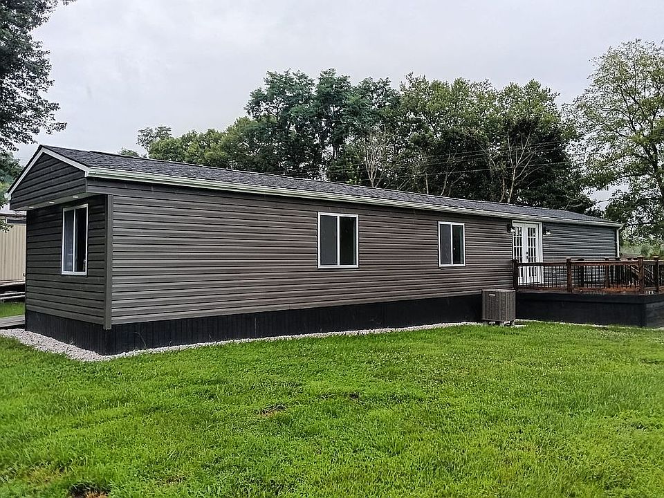 1st image of 141 Petersburg Ln