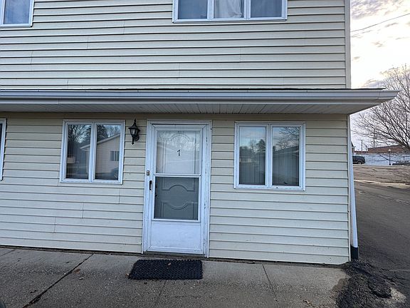 2nd image of 120 Herbert St #7