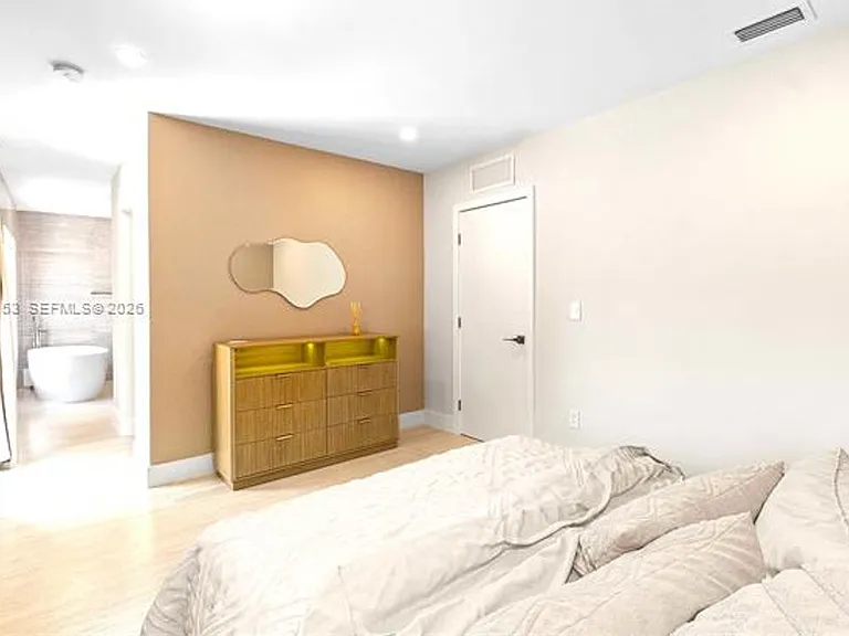 1345 SW 14th Ave #0 — Photo 20