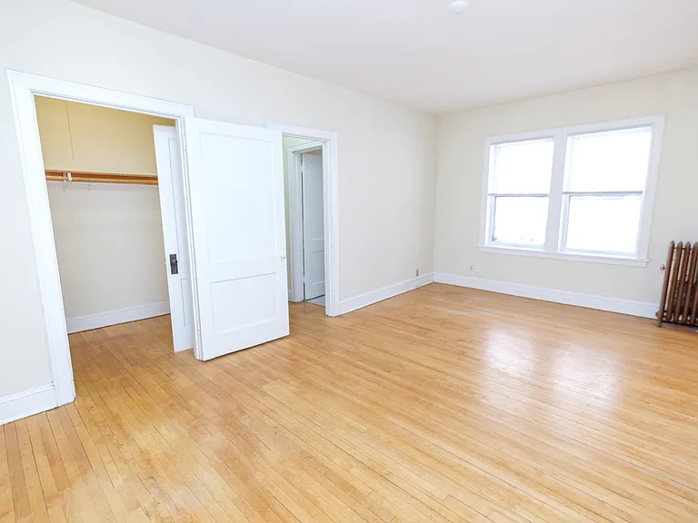 James Apartments | 2886 — Photo 14