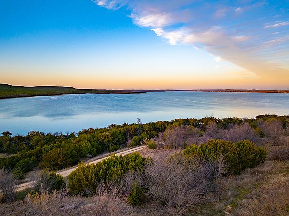 4th image of Clearwater Point