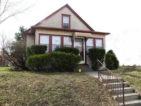 2nd image of 1810 Munster Ave