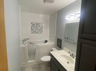 1203 E Archwood Ave, Akron, OH 44306