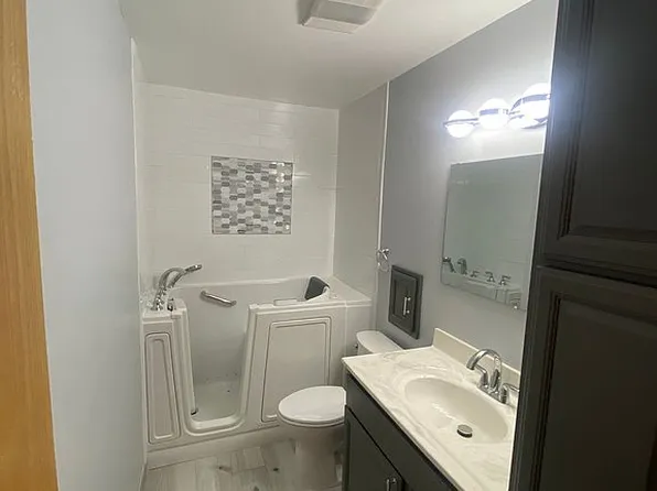 1203 E Archwood Ave, Akron, OH 44306