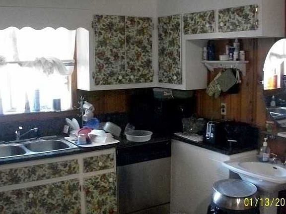 4th image of 3803 Carole Dr