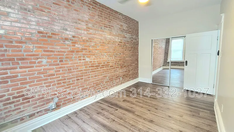 2 bed, 1.0 bath, 1173 sqft, $1,250 — Photo 3