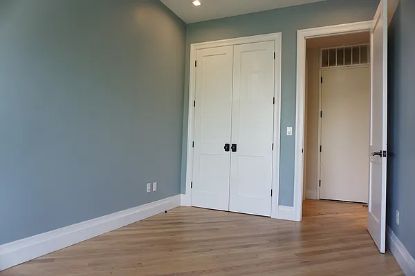 Rented by Rennit Inc. | media 42