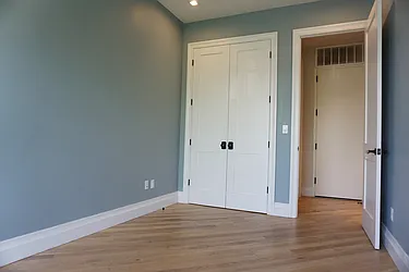 Rented by Rennit Inc.