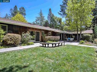 116 Orchard Rd, Orinda, CA 94563