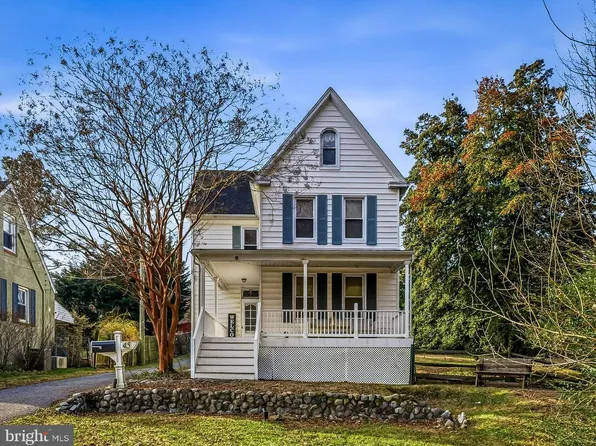 45 Fullerton Heights Ave, Nottingham, MD 21236