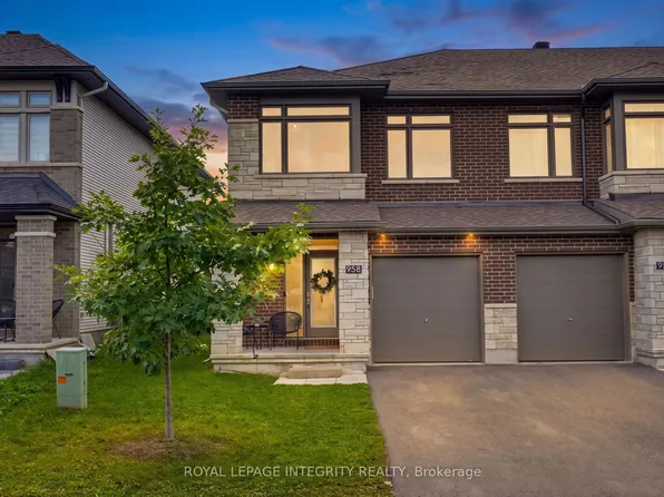 958 Omagaki Way, Ottawa, ON K1X 0J3