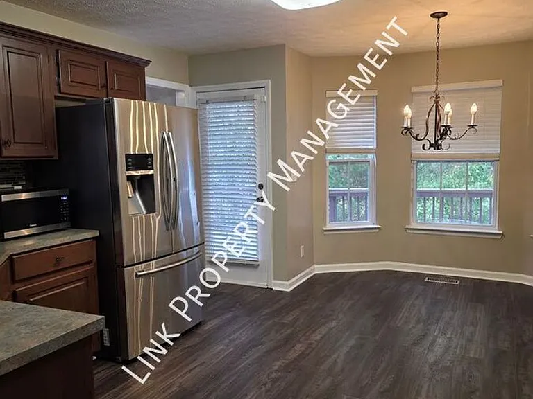 6383 Rim Crest Ln — Photo 10