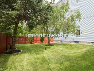 70 Edgewood St, Boston, MA, 02119