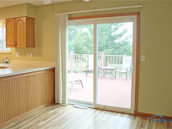 4th image of 709 Lafayette Blvd