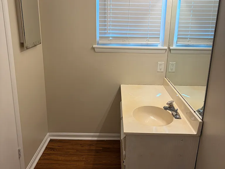 109 Driftwood Ct #109 — Photo 17