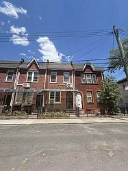 633 71st Street  image 1 of 11