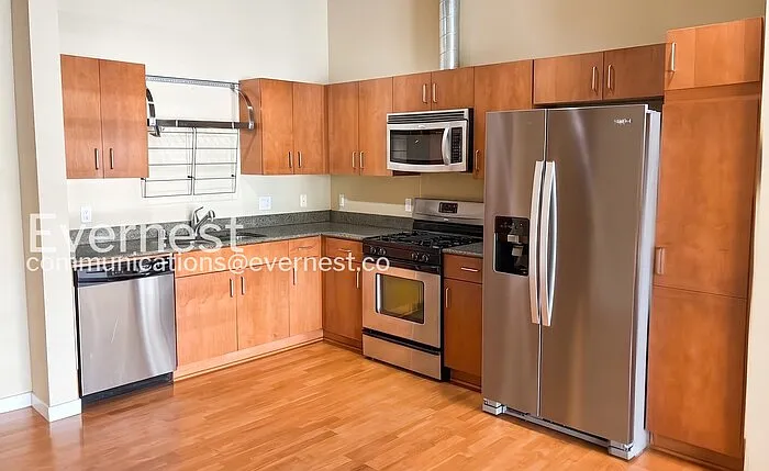 1 bed, 1.0 bath, 784 sqft, $2,245 — Photo 3