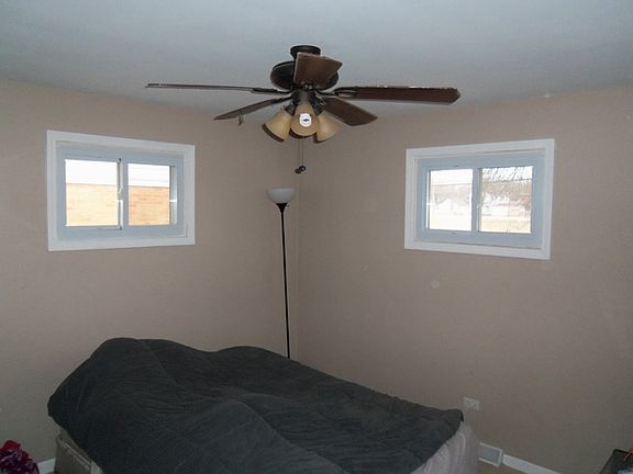 5th image of 1739 Greenfield Ave